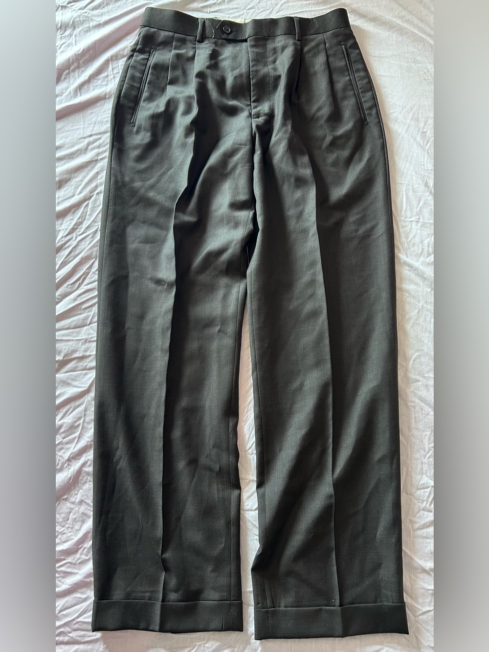 Men's Classic Pleated Dress Pants - Black